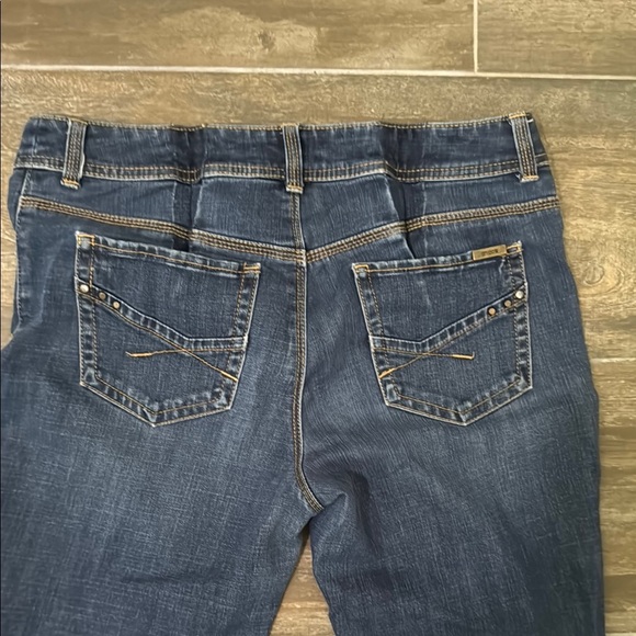 Chico's Ankle Cropped Jeans set of 3 pairs in Blue and Gray - Picture 12 of 16